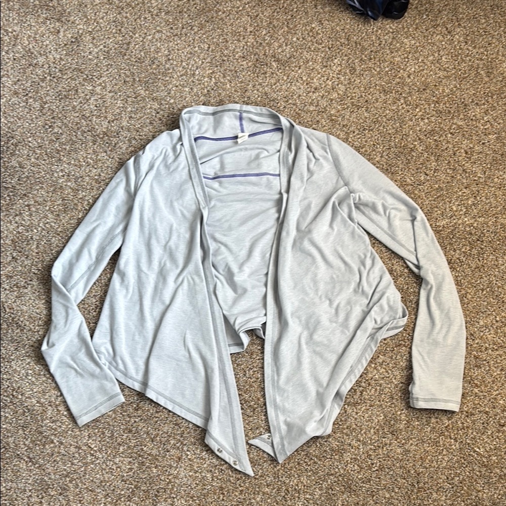 Grey Shrug/wrap from Ivivva